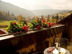 Hotel Lux Garden - Azuga - poza 2 - travelro