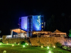 Hotel Lux Garden - Azuga - poza 1 - travelro