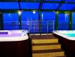 jacuzzi  14