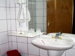 Hotel Oltul - Calimanesti-Caciulata - poza 3 - travelro