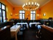 restaurant hotel