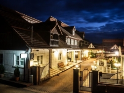 Hotel Pensiunea Sarmis - Sarmizegetusa - poza 1 - travelro