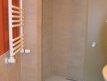 baie renovata cu cabina de dus